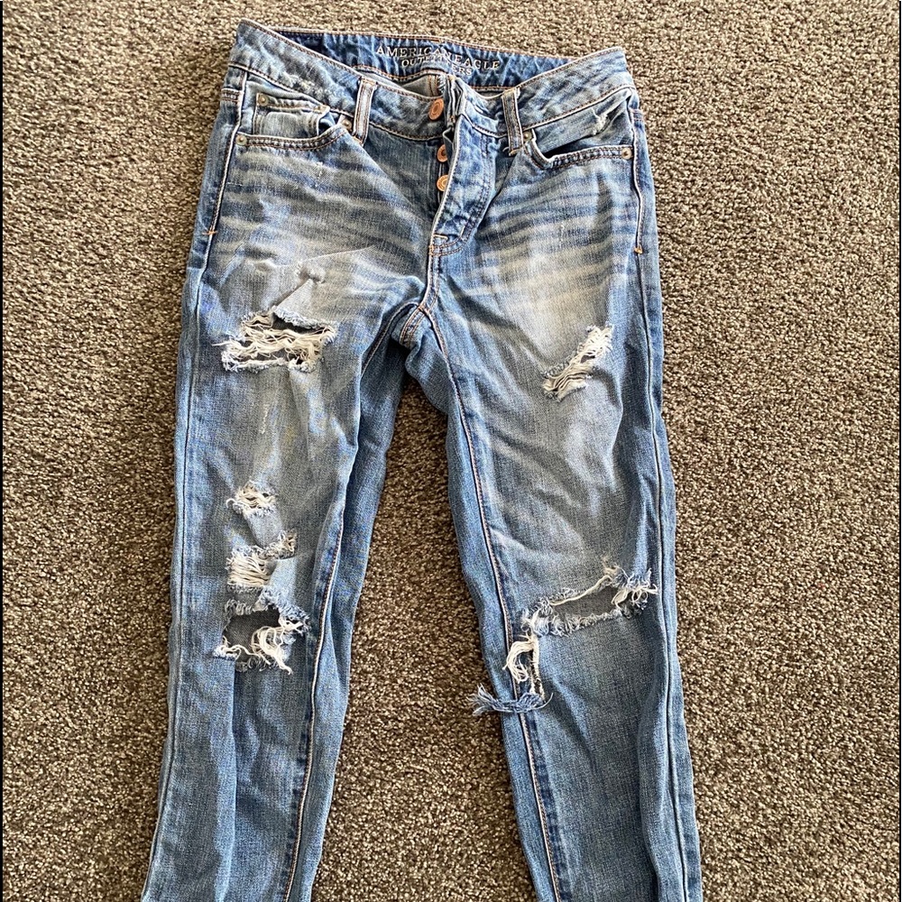 American Eagle distressed jeans